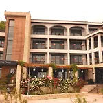 Regina Maria Design 4* Μπαλτσίκ