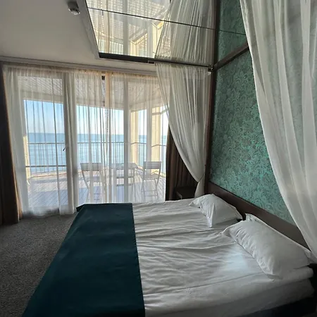Хотел регина мария дизайн 4*
