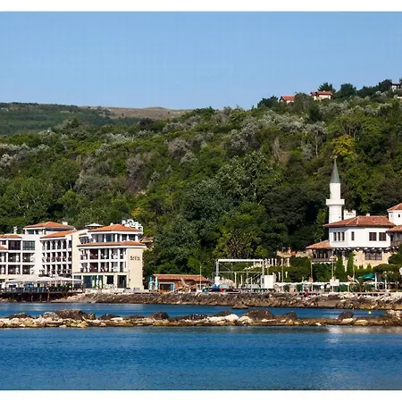 Хотел регина мария дизайн 4*