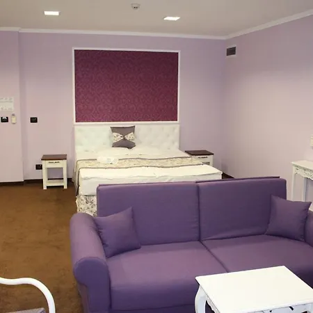 Отель Regina Maria Design 4*