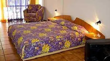 Regina Maria Design 4*