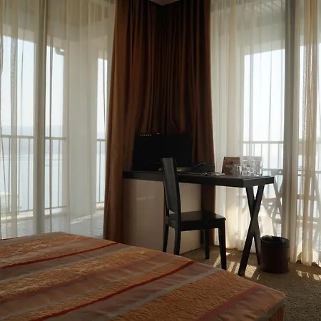 Regina Maria Design 4* Baltsjik