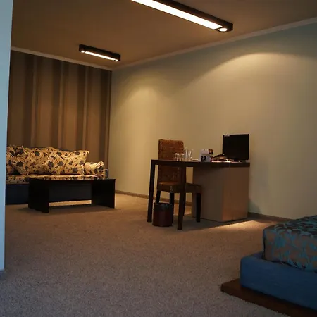 регина мария дизайн Хотел 4*